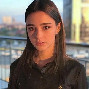 Meet your Posher, Shaneka